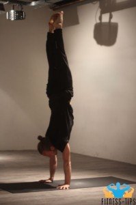 Handstand-yoga