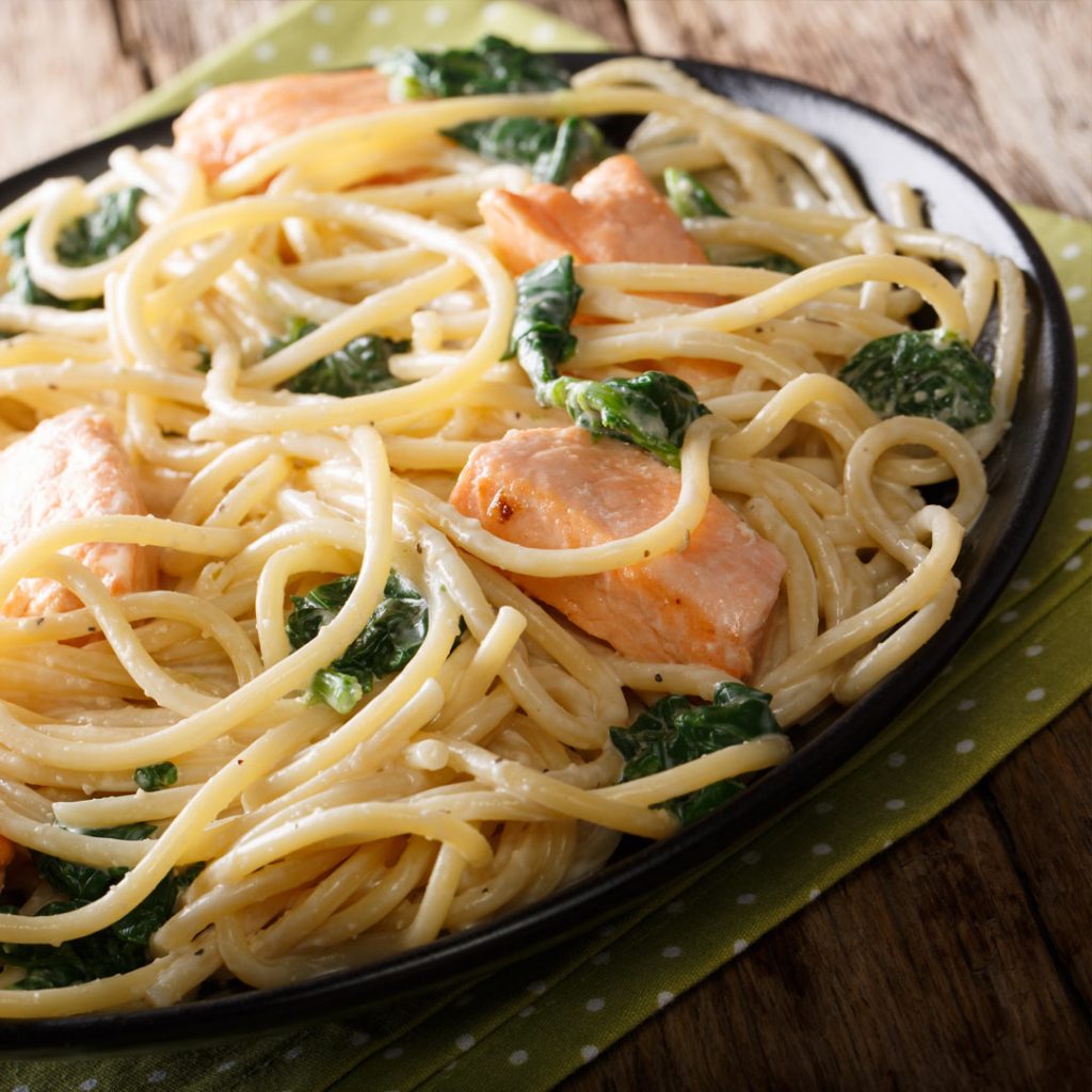 Pasta met zalm en cherrytomaten