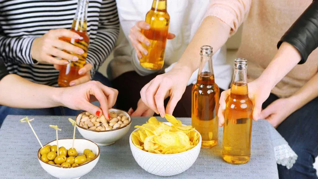 Wonderbaarlijk Wat te doen bij feestjes, uit-eten en borrels? | FIT.nl EH-69