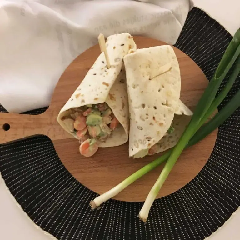 Frisse wraps met avocado en kip