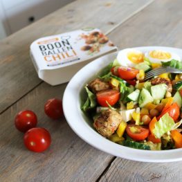 Eiwitrijke salade met vegan balletjes