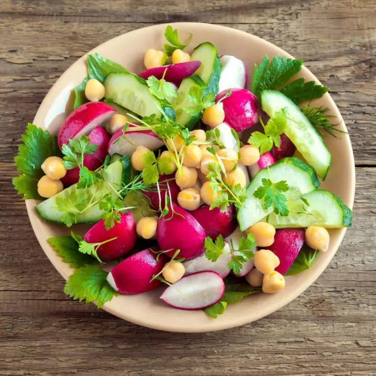Kikkererwtensalade met radijsjes