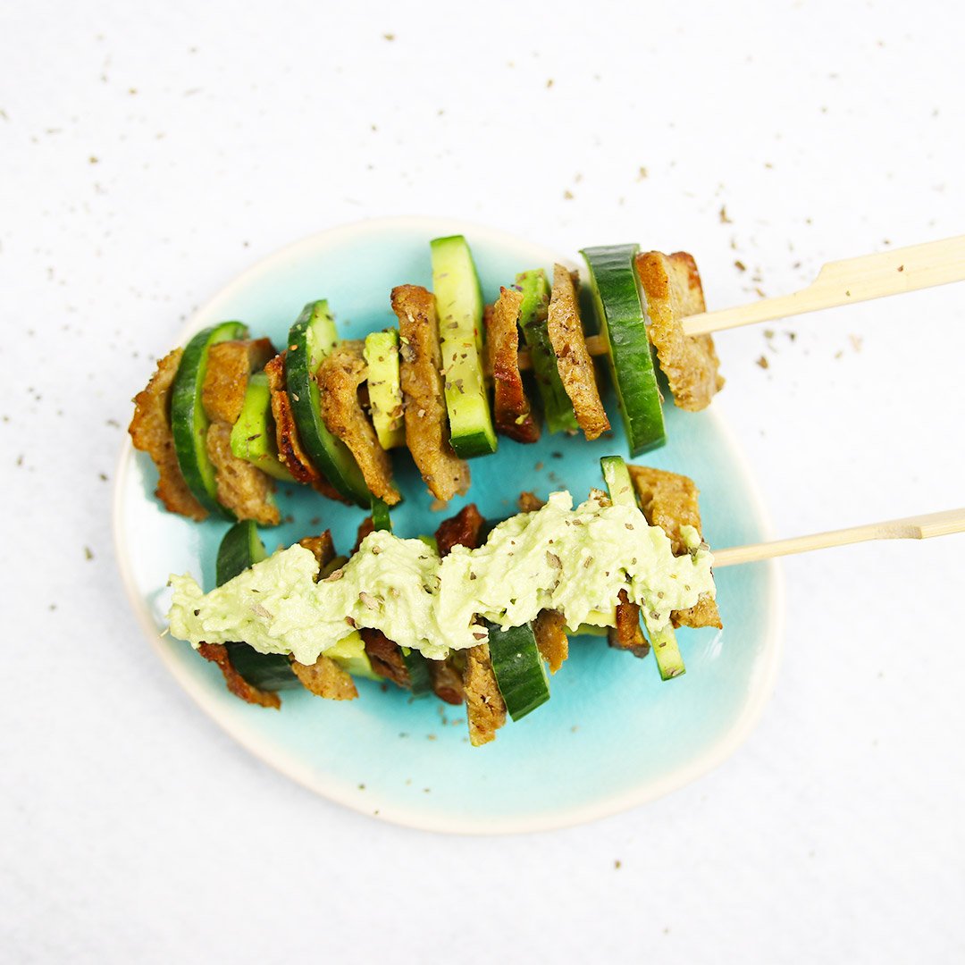 Recept: Eiwitrijke vleesvervanger | FIT.nl Vleesvervanger getest: vegetarische barbecue spiesjes van