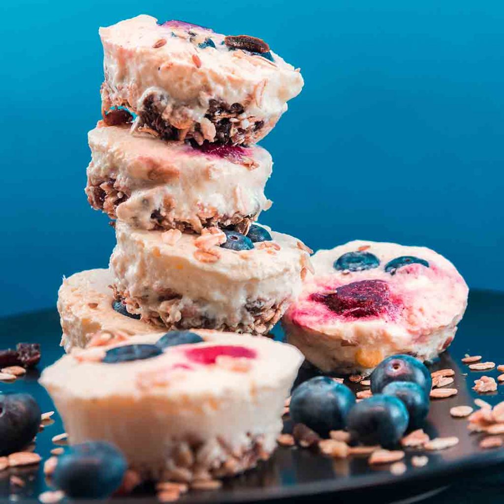 Fro-yo muesli snacks