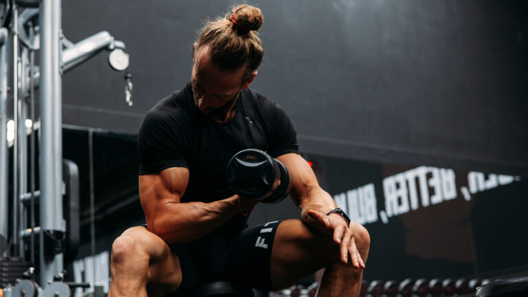 cheated-bicep-curl
