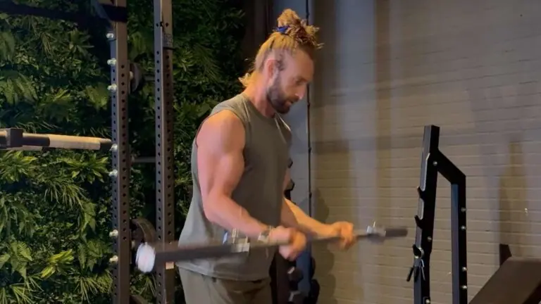 Barbell curl
