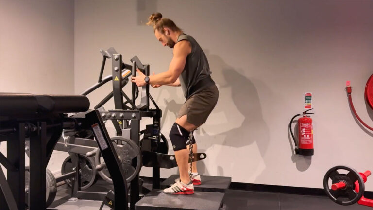 Belt squat