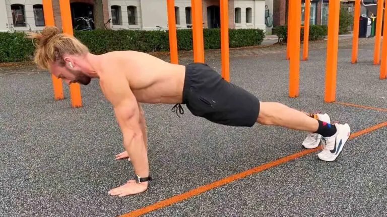 Close grip push-up