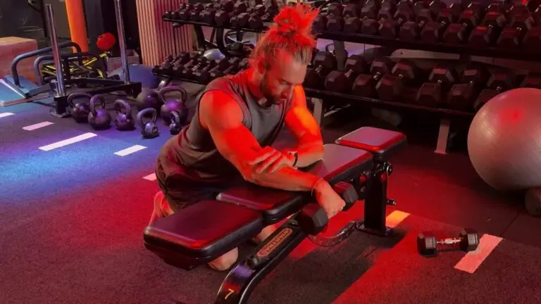 Reverse wrist curl dumbbell