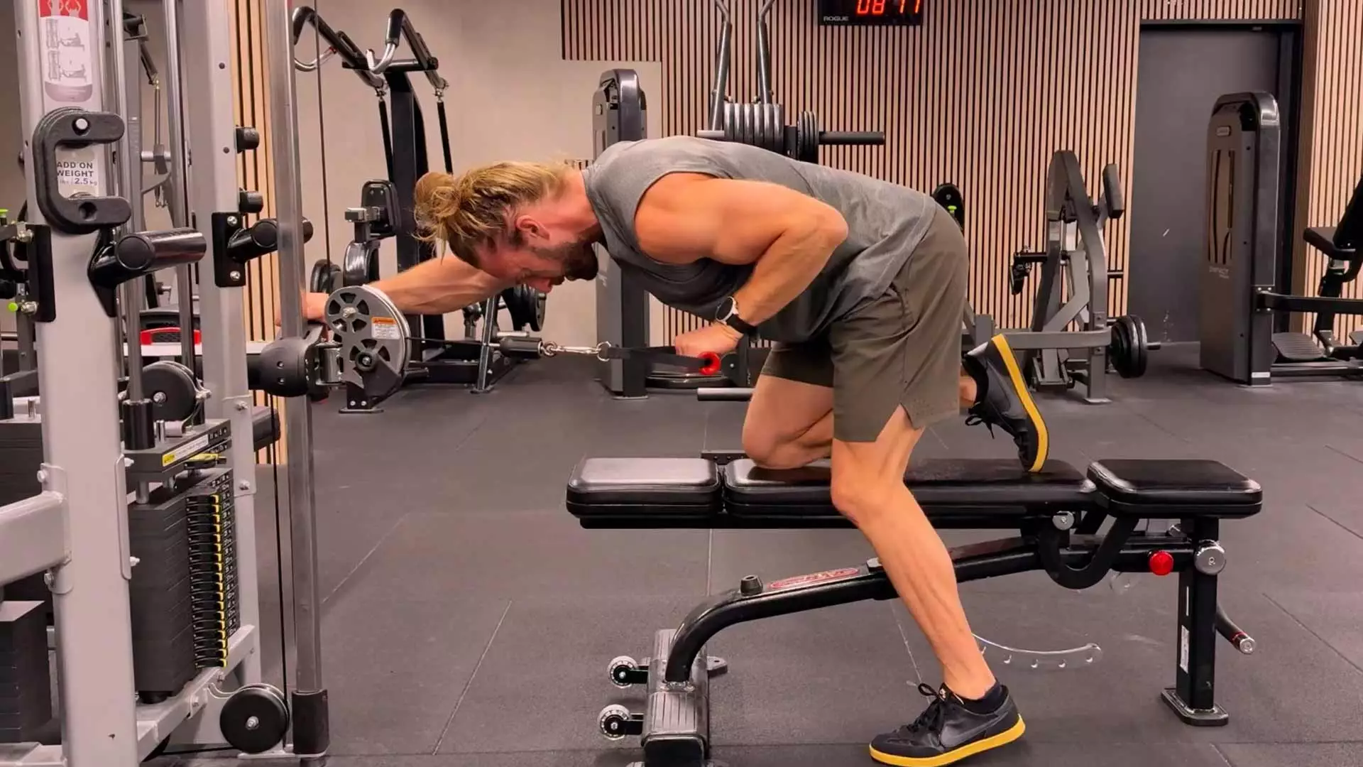 cable-triceps-extension-uitleg