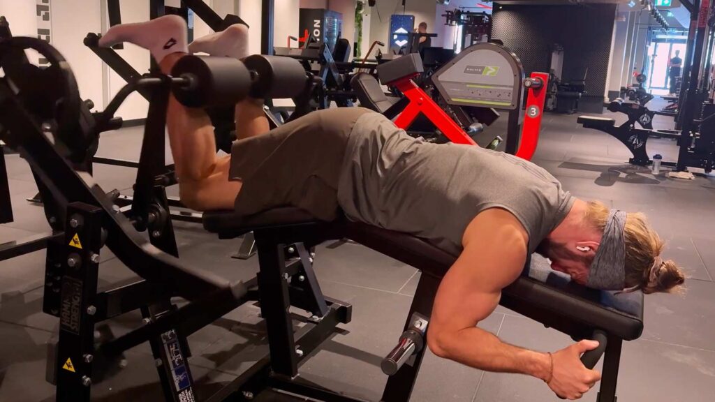 lying leg curl uitleg